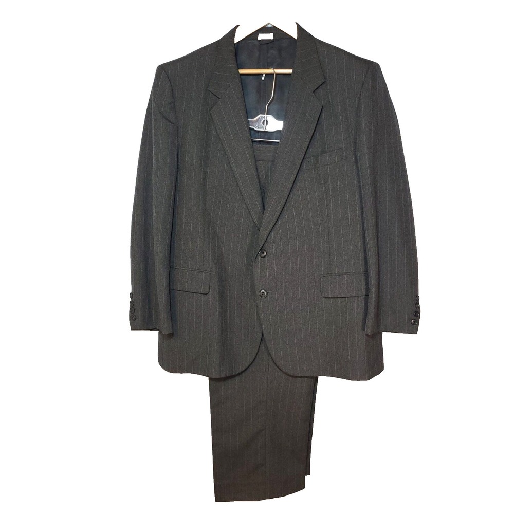 Designed in Paris by Faberge Gray Pinstripe Suit Flat‎ Front Trousers 44R *Flaw